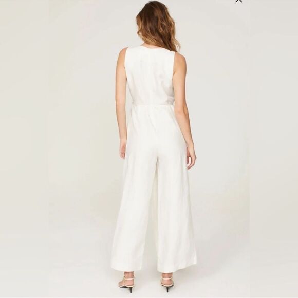 Rosetta Getty Collective | White Apron Linen
Jumpsuit Size 8 - Picture 6 of 16